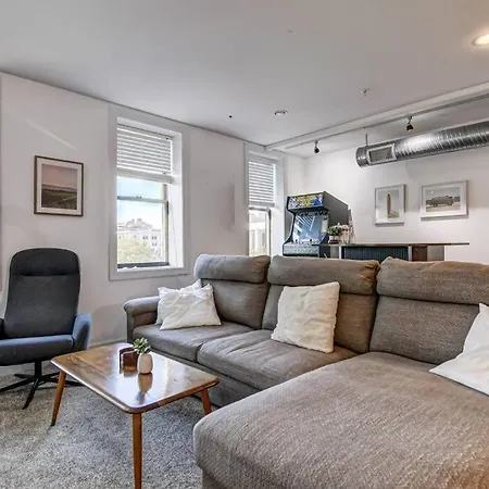 Lovely 2-Bedroom Unit In Springfield